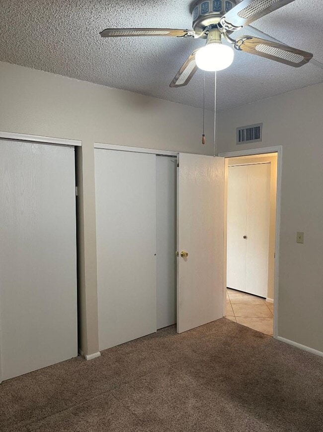 Building Photo - 897 S Pantano Pkwy