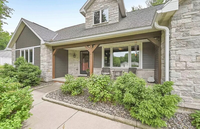 Building Photo - 2870 Brook Hills Dr