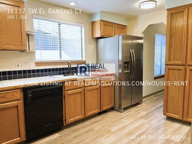 Building Photo - 16117 SW El Rancho Ct