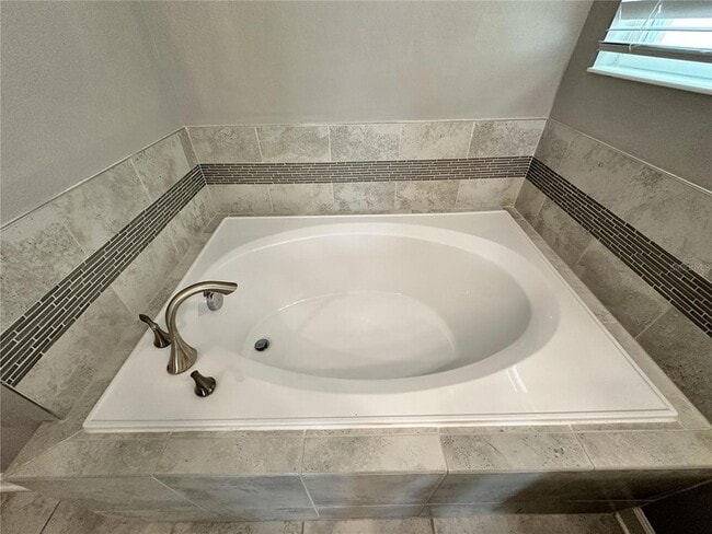 Building Photo - 11832 Charades St