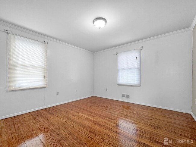 Building Photo - 117 Old Post Rd