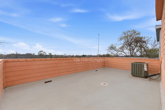 Building Photo - 408 Eichwurzel Ln