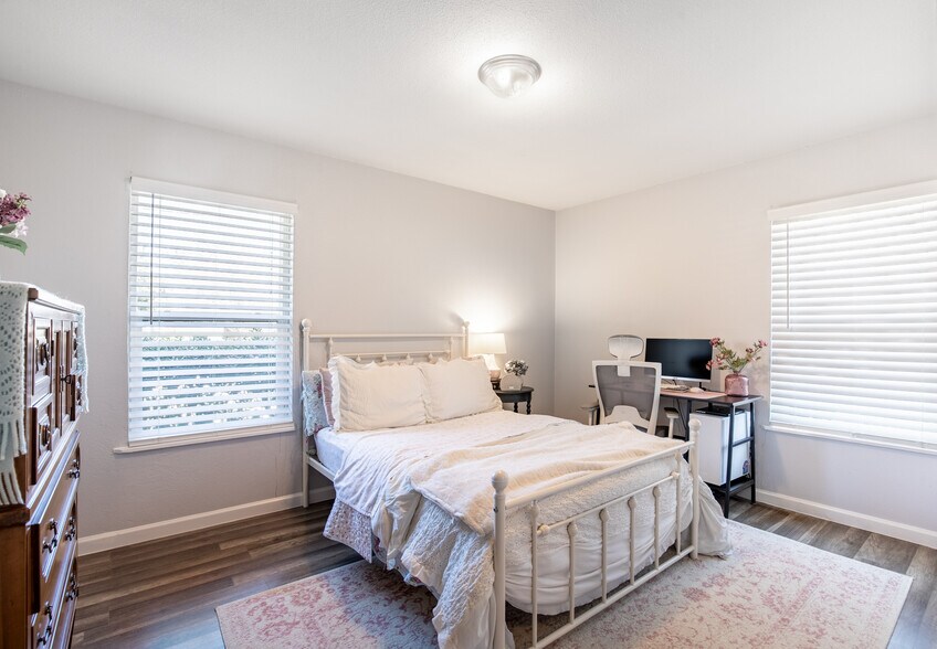 Bedroom #2 - 510 W Oak St