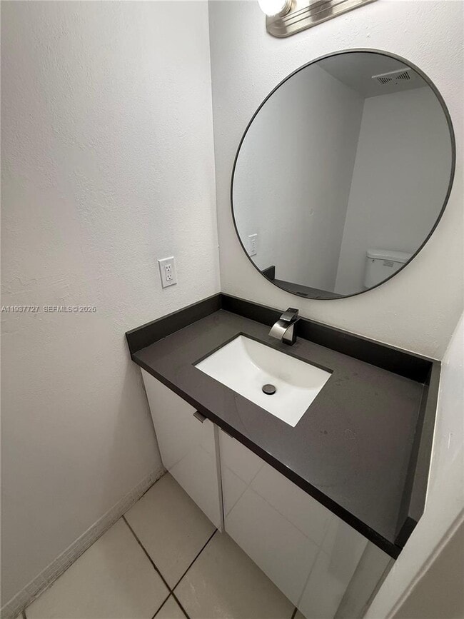 Building Photo - 5817 Blueberry Ct