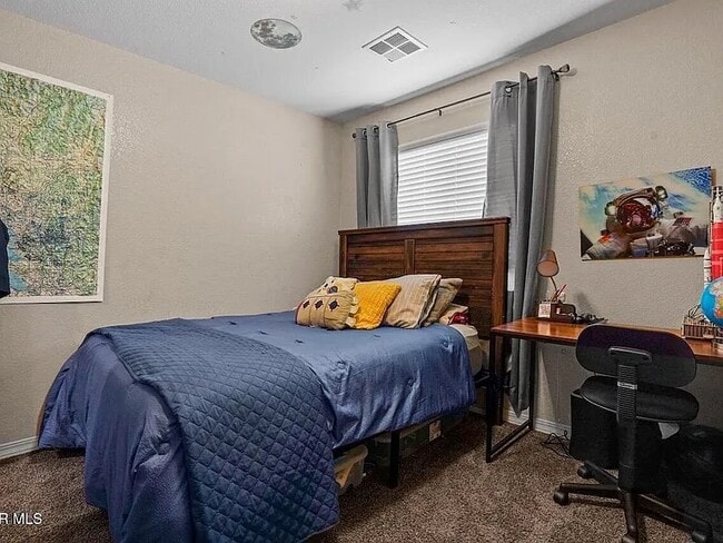 Building Photo - 5525 Valley Cedar Dr