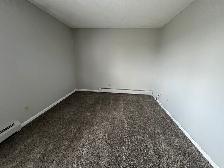 Building Photo - 2106 Valleyhigh Dr NW