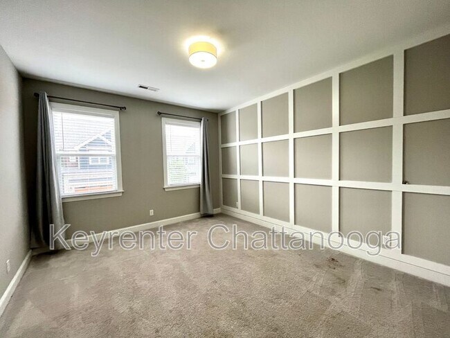 Building Photo - 1749 Seven Pines Ln
