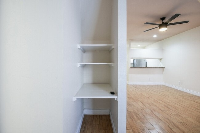 Building Photo - 2121 El Paseo St