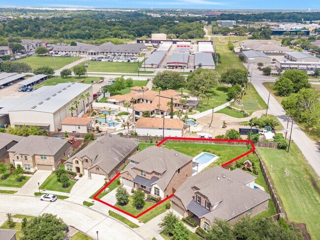 Building Photo - 24910 Meadowthorn Crest Ln