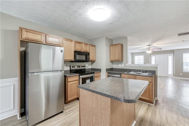 Building Photo - 2913 Vining Ridge Terrace