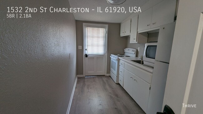 Building Photo - 1532 2nd St