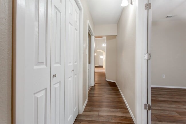 Building Photo - 111 S Henderson Ave