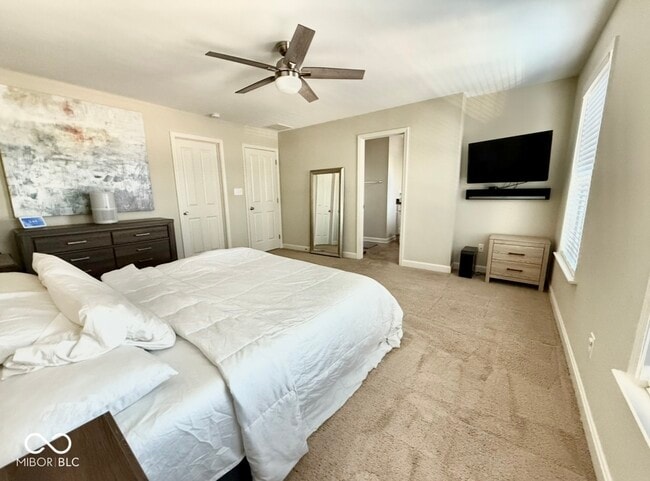 Building Photo - 836 N Beville Ave