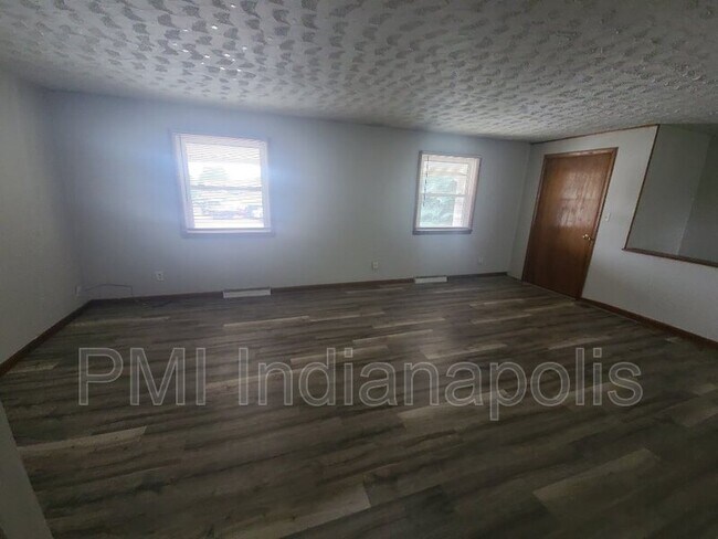 Building Photo - 1902 Rosemont Ave
