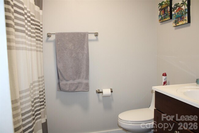 Building Photo - 18749 Vineyard Point Ln