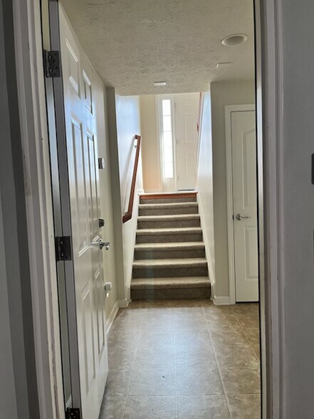 Building Photo - 12683 Eliston Ln