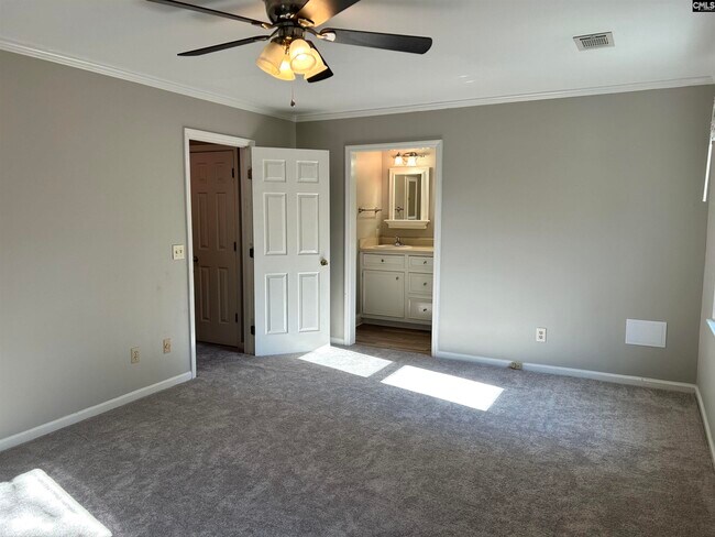 Building Photo - 305 Dean Hall Ln