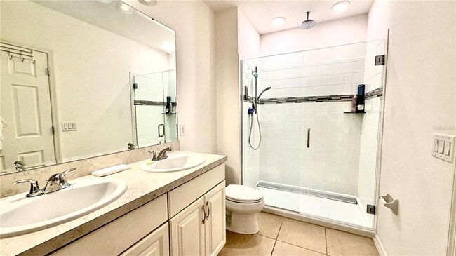 Building Photo - 5003 Royal Point Ave