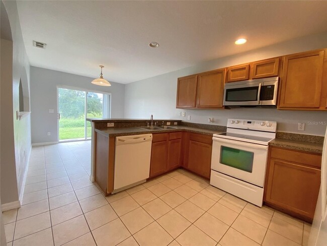Building Photo - 2044 Portcastle Cir