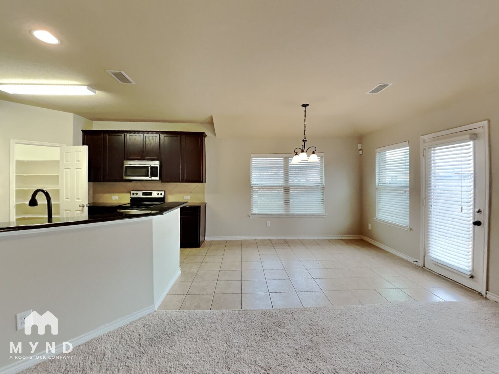 Building Photo - 1417 Castle Creek Dr