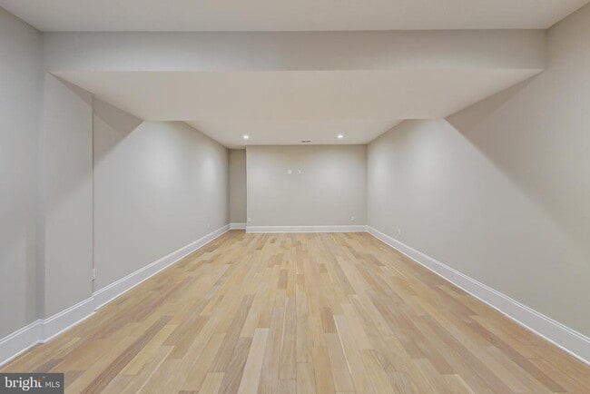 Building Photo - 3104 Sleepy Hollow Rd