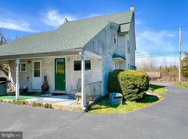 Building Photo - 1153 Greeley Ave