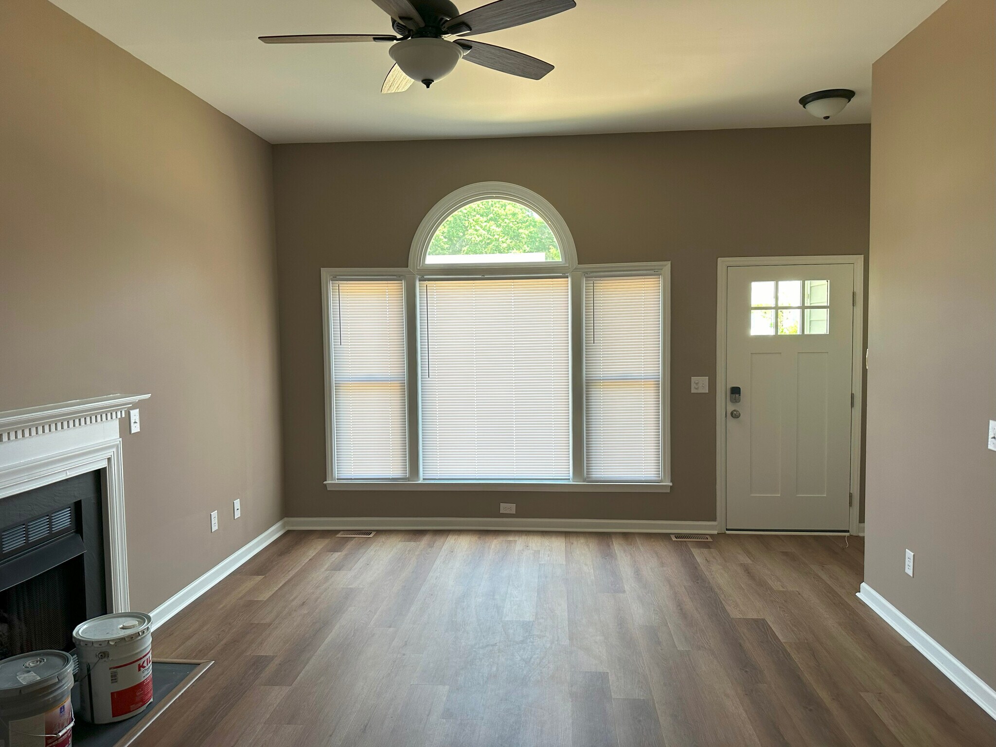 Building Photo - 420 Johnson St