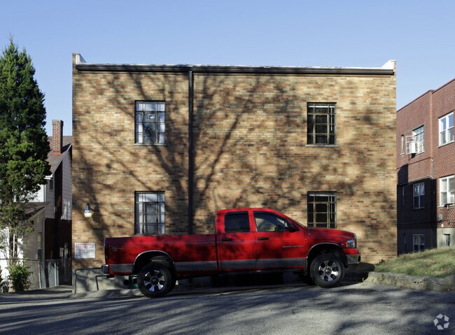 Building Photo - 5824 Ridge