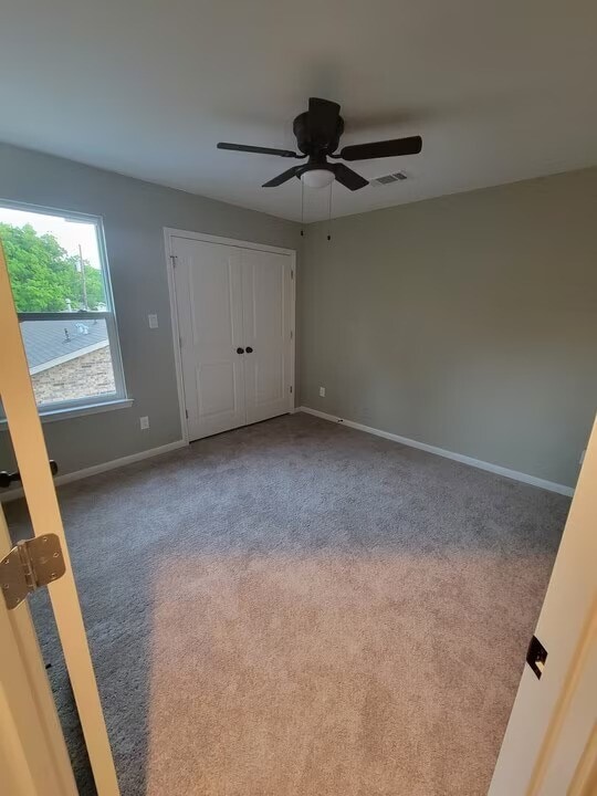 Building Photo - 7966 Fowlie St