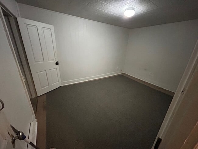 Building Photo - $1050 Middletown 2 bedroom for rent