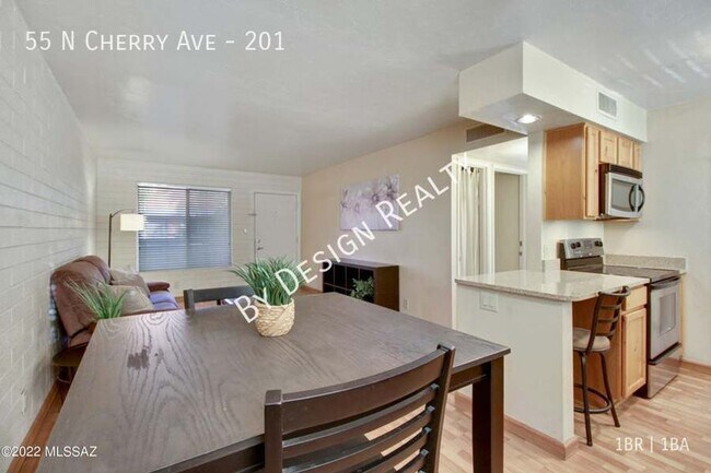 Building Photo - 10th Street Condo 1 Bed 1 Bath - Easy Walk or Quick Bike to University of Arizona