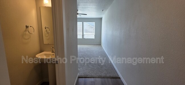 Building Photo - 4005 W Peak Cloud Dr