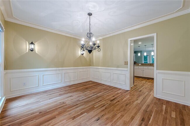 Building Photo - 461 Braidwood Walk NW