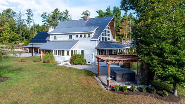 Building Photo - 13 Autumn Ln