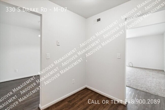 Building Photo - 330 S Drake Rd