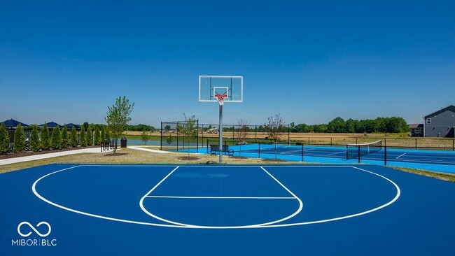 Building Photo - 2840 Maricopa Blvd