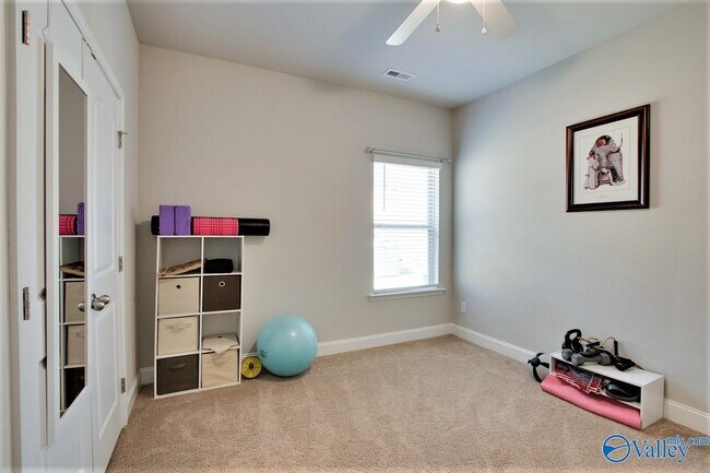 Building Photo - 155 Grey Fawn Trail