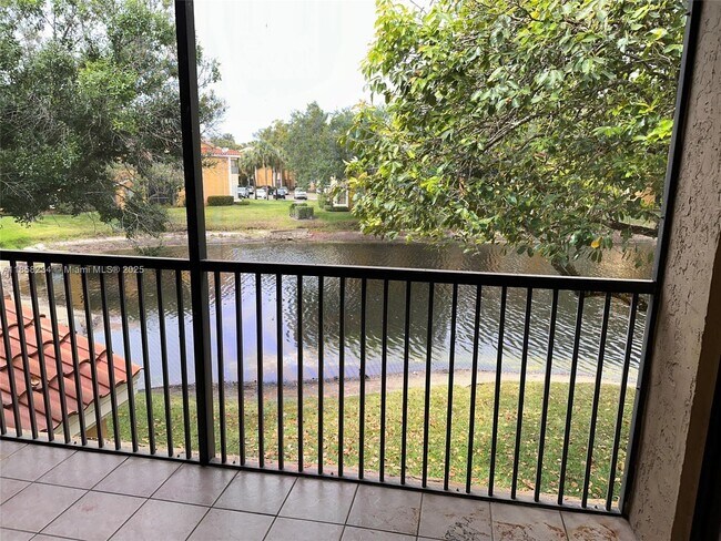 Building Photo - 3892 Coral Tree Cir