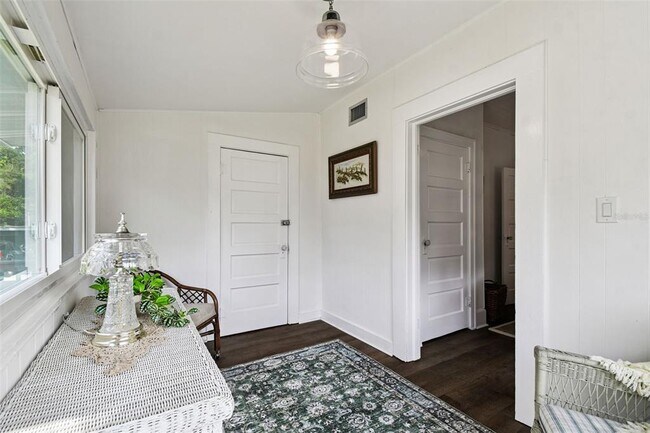 Building Photo - 459 Bell Ave