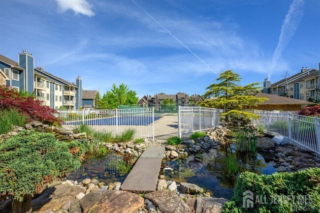 Building Photo - 236 Blew Ct