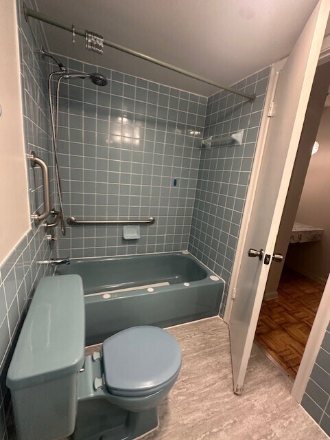 Building Photo - 22615 SW 66th Ave