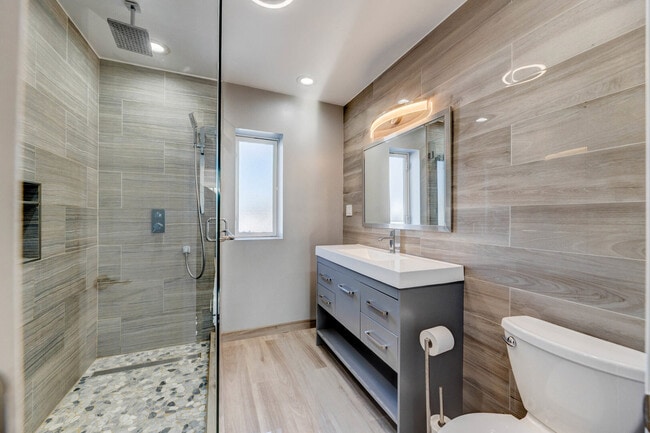 Building Photo - 5236 W 54th St