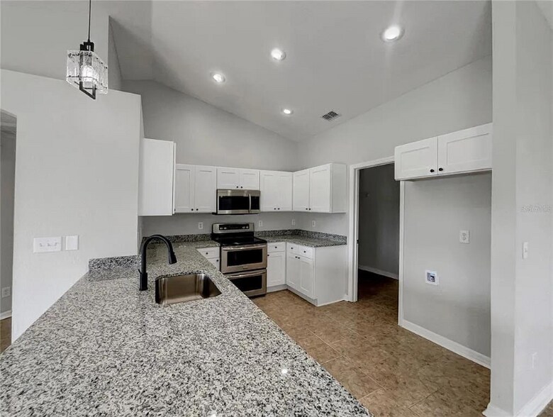 Building Photo - 9 juniper traI Ln