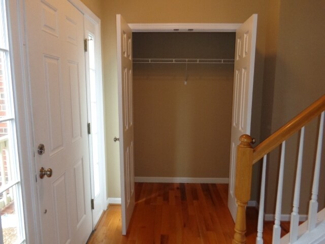 Building Photo - 7041 Calderwood Dr