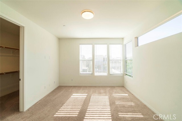 Building Photo - 209 Merit