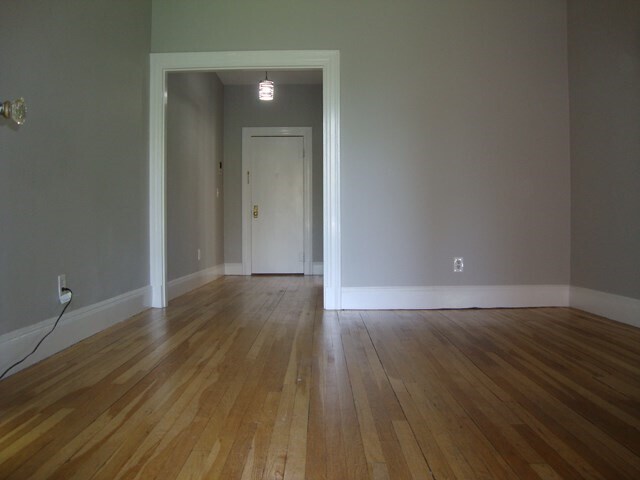 Building Photo - 40 Mount Hood Rd