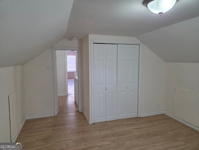 Building Photo - 41 W Main St