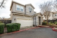 Building Photo - Spacious 3-Bedroom Home in Gated Lincoln Crossing Community