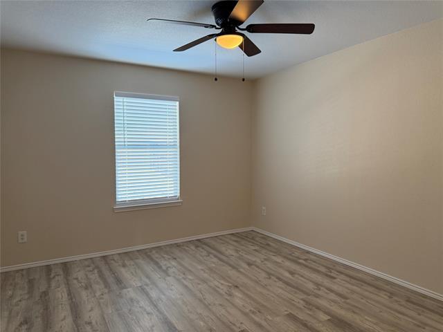 Building Photo - 305 Woodridge Dr