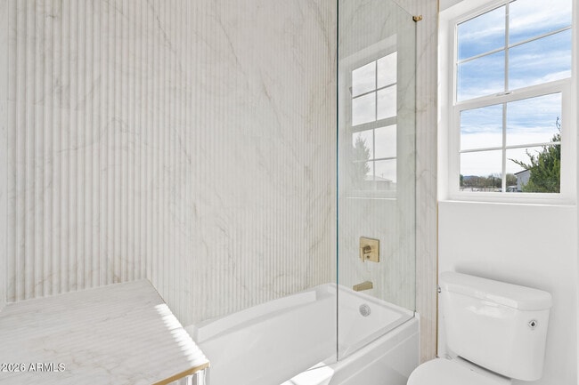 Building Photo - 22926 W La Mirada Dr